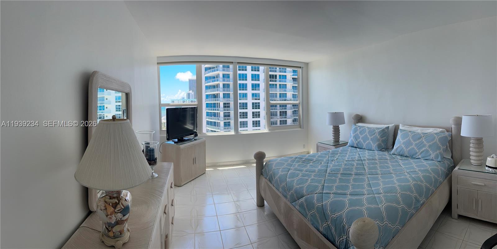 Photo of 3505 Ocean Dr  #1514, Hollywood, Florida, 33019 - 