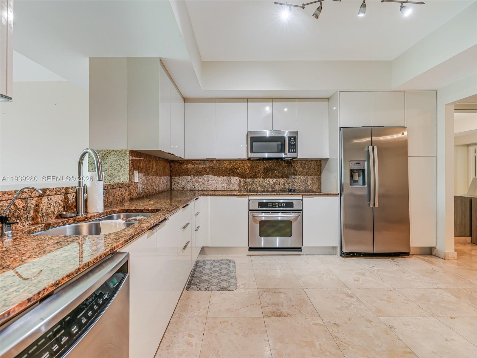 Photo of 3330 190th St  #216, Aventura, Florida, 33180 - 