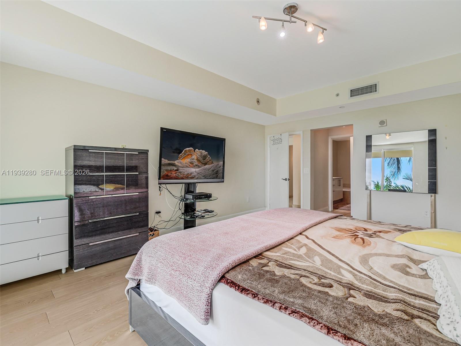 Photo of 3330 190th St  #216, Aventura, Florida, 33180 - 