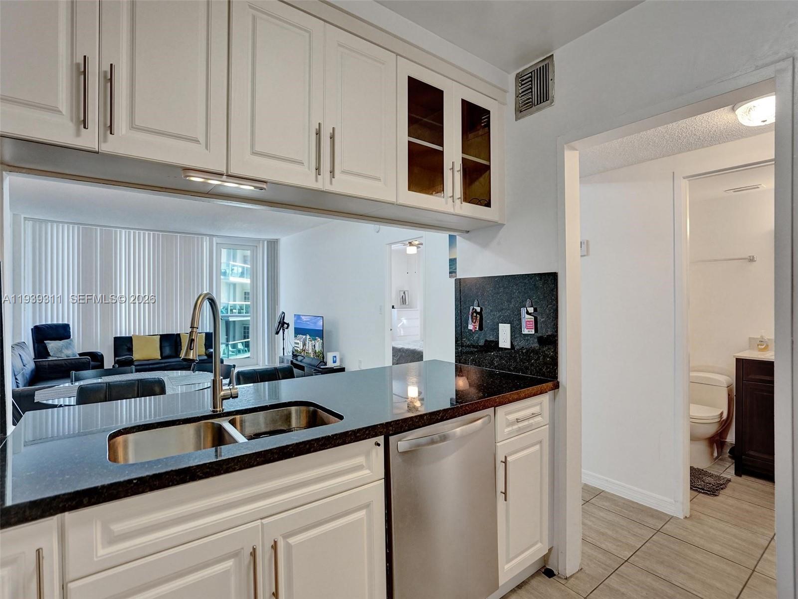 Photo of 3725 Ocean Dr  #520, Hollywood, Florida, 33019 - 