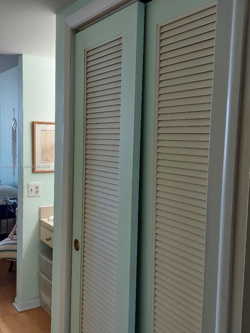 1011 2 / 2 1164 sq. ft. $ 2026-01-05 0 foto