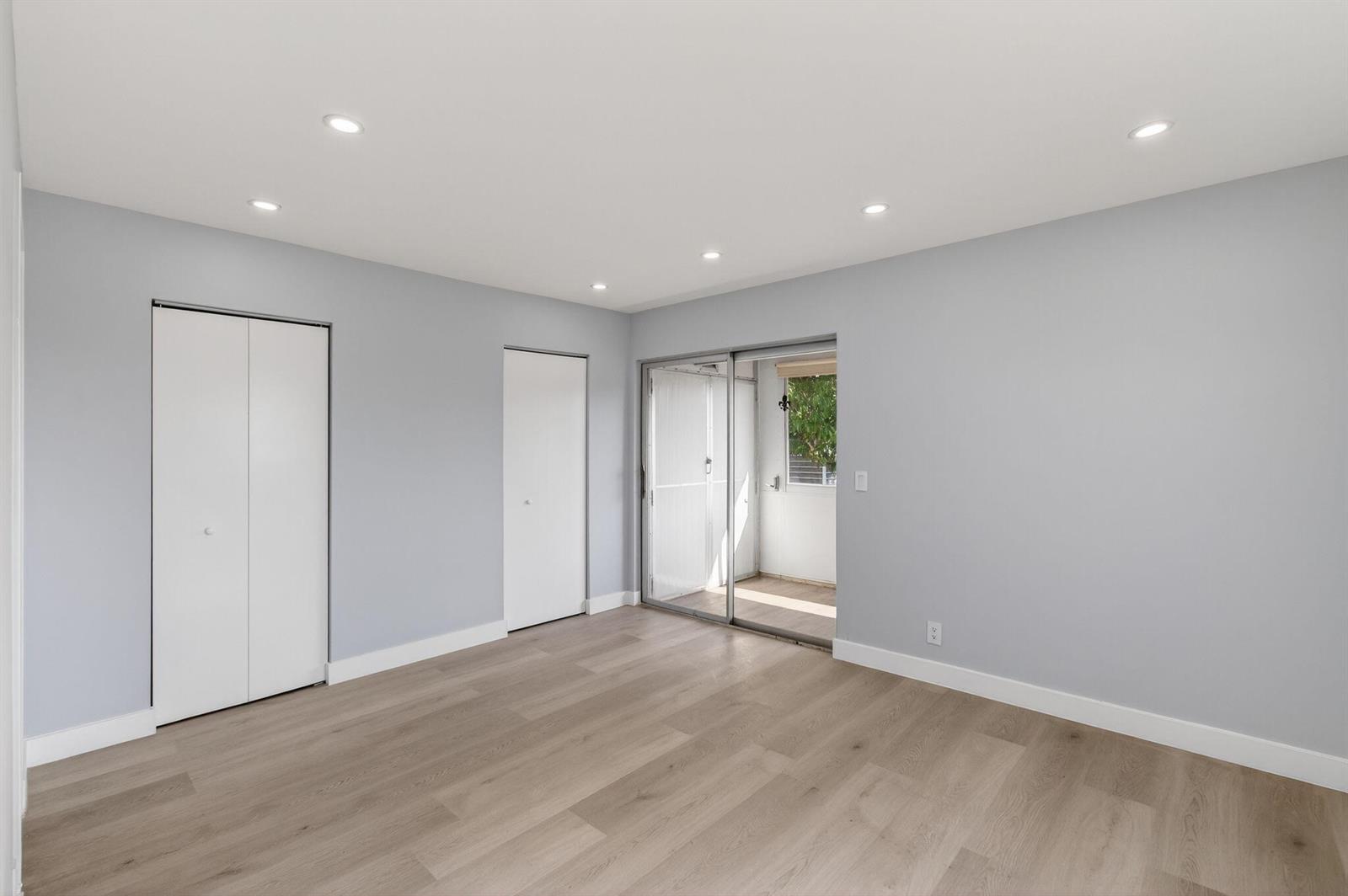  1 /  720 sq. ft. $ 2026-06-09 0 foto