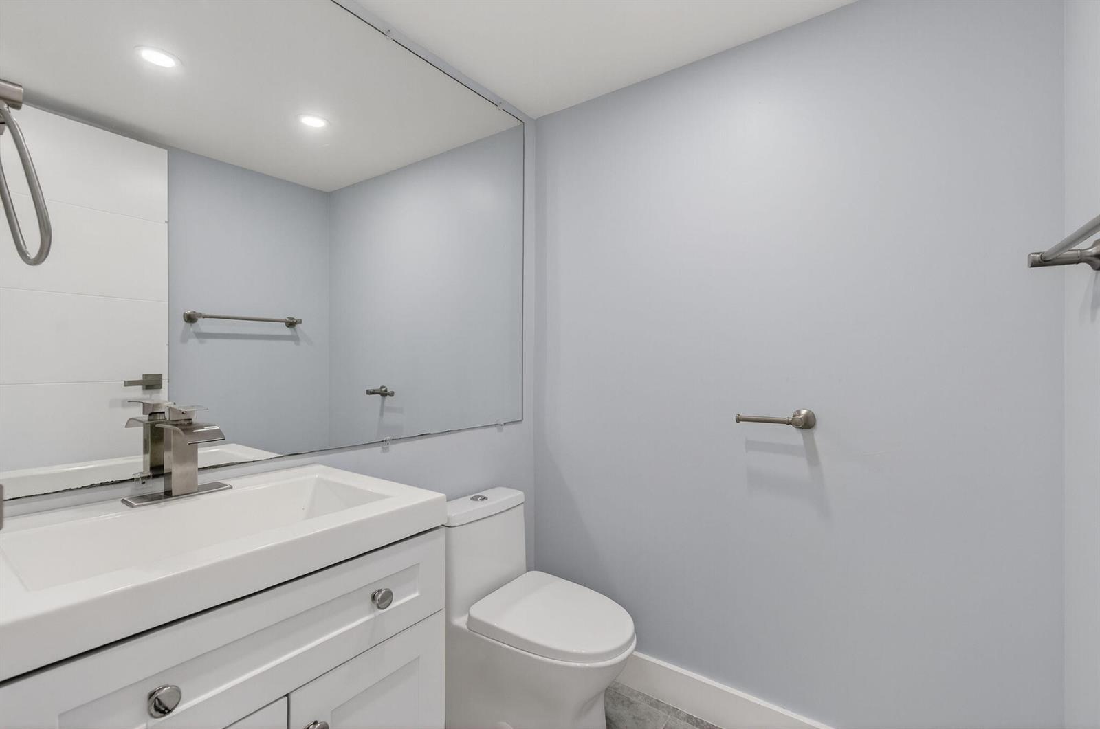  1 /  720 sq. ft. $ 2026-06-09 0 foto