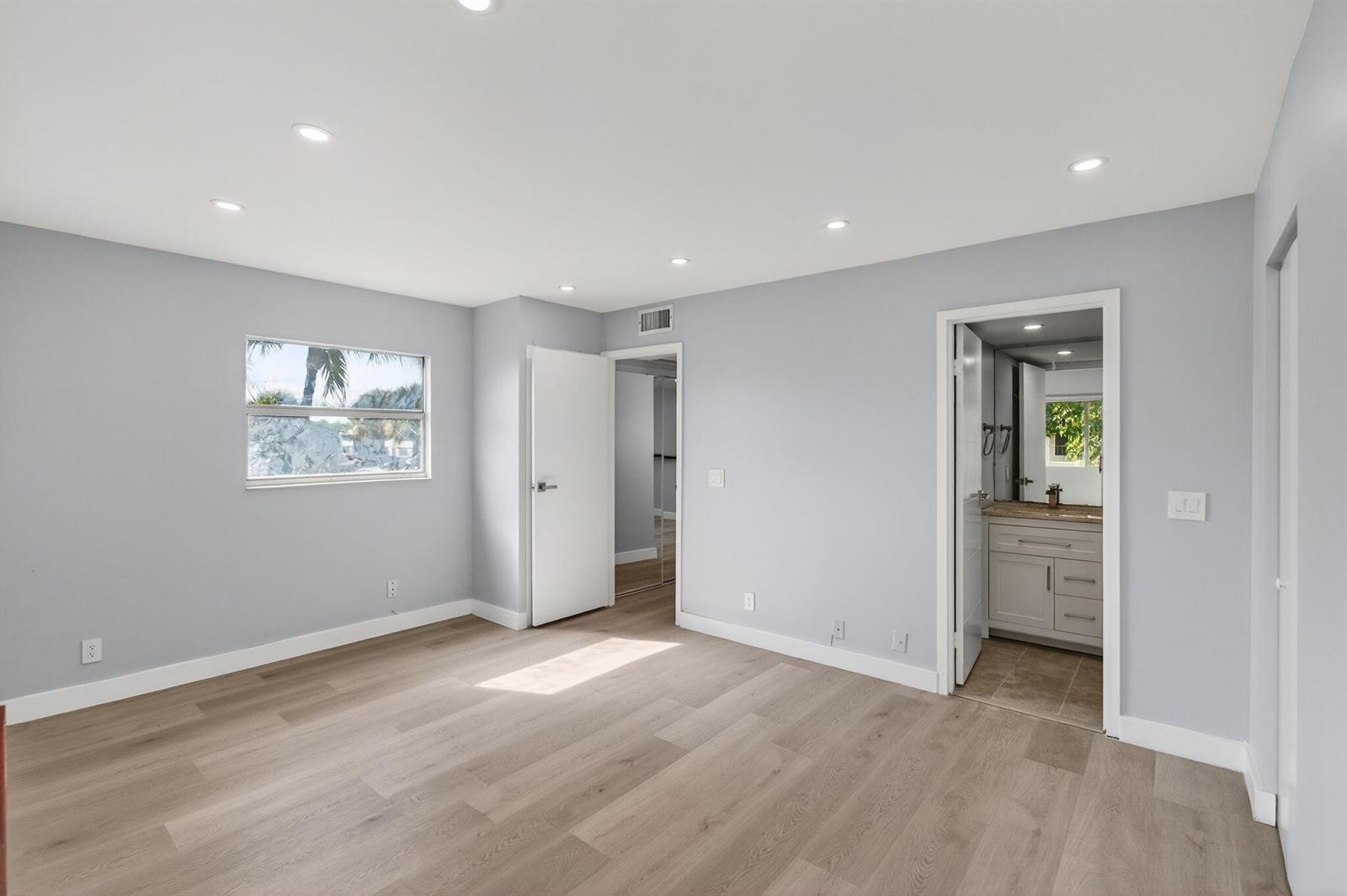  1 /  720 sq. ft. $ 2026-06-09 0 foto