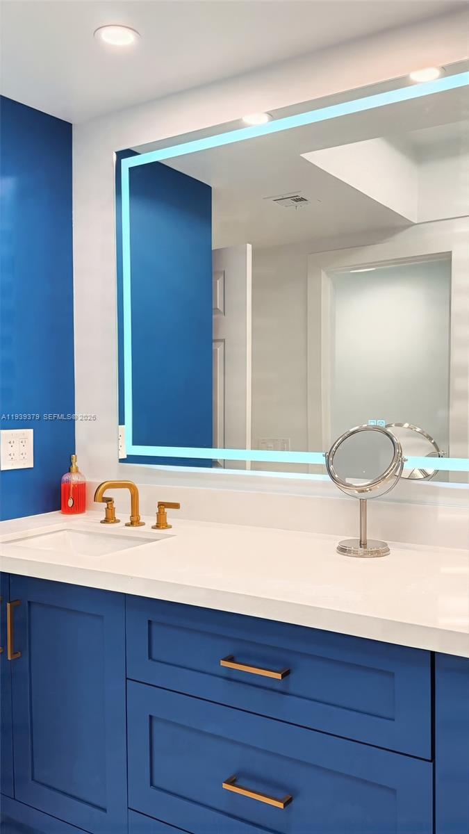 Photo of 6001 Ocean Dr  #1204, Hollywood, Florida, 33019 - 