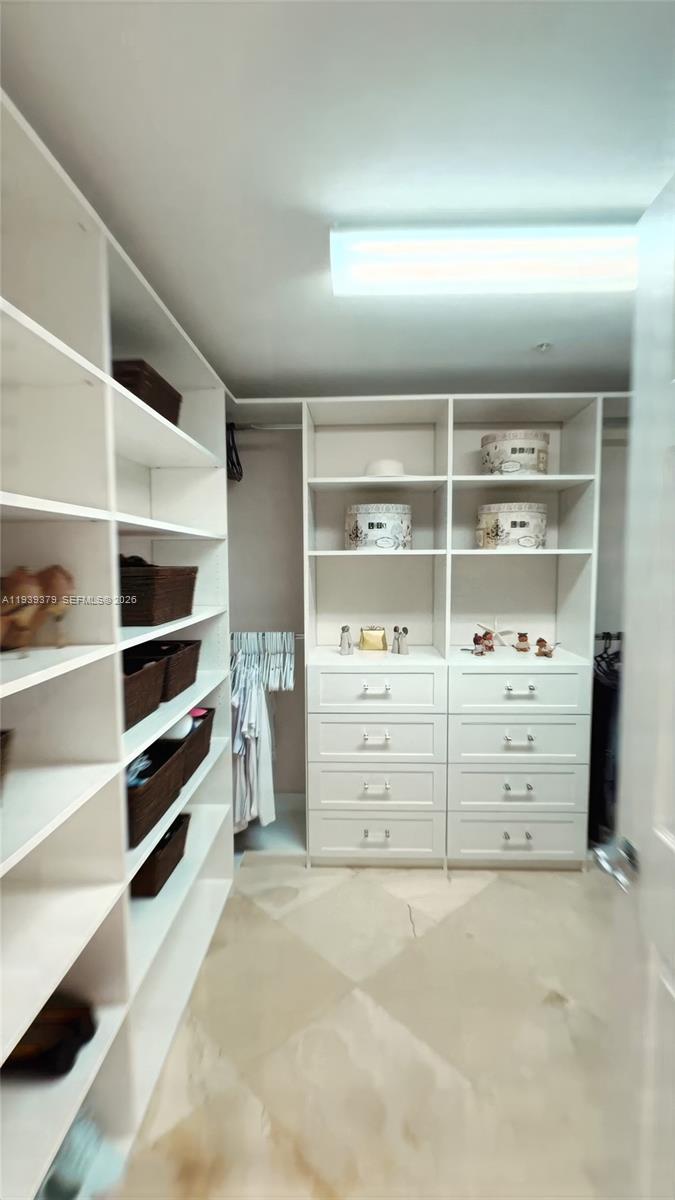 Photo of 6001 Ocean Dr  #1204, Hollywood, Florida, 33019 - 