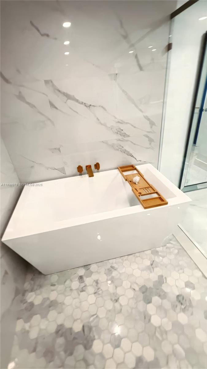 Photo of 6001 Ocean Dr  #1204, Hollywood, Florida, 33019 - 