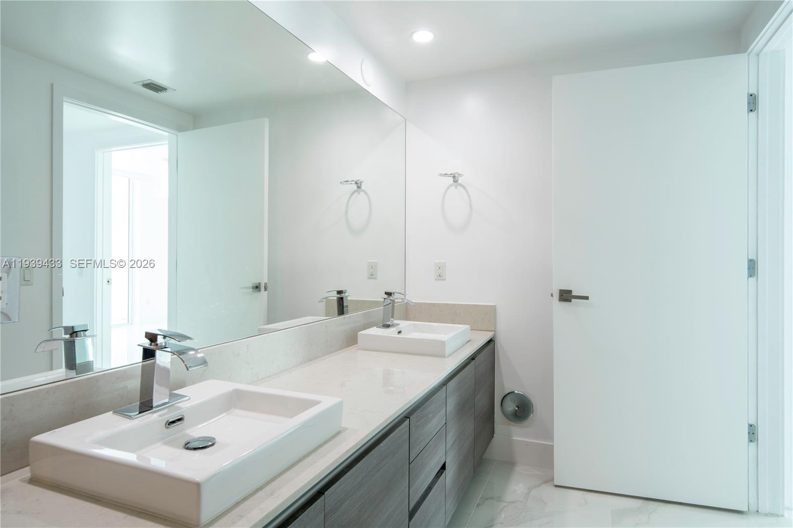 Photo of 1080 Brickell Ave  #1702, Miami, Florida, 33131 - 