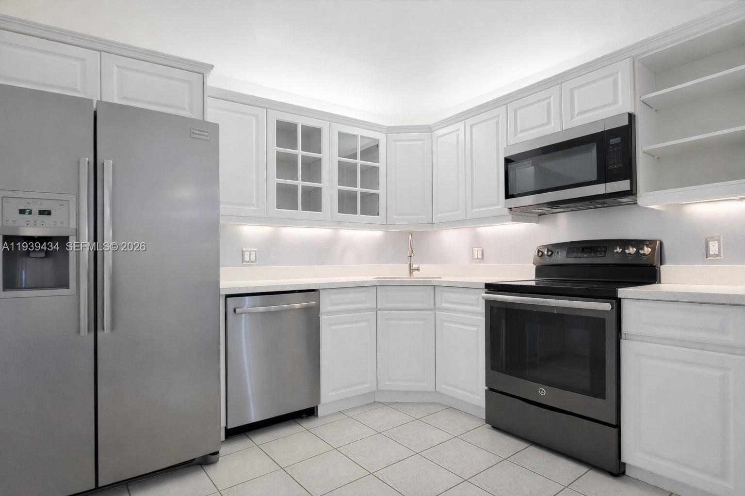 Photo of 2201 Ocean Dr  #407, Hollywood, Florida, 33019 - 