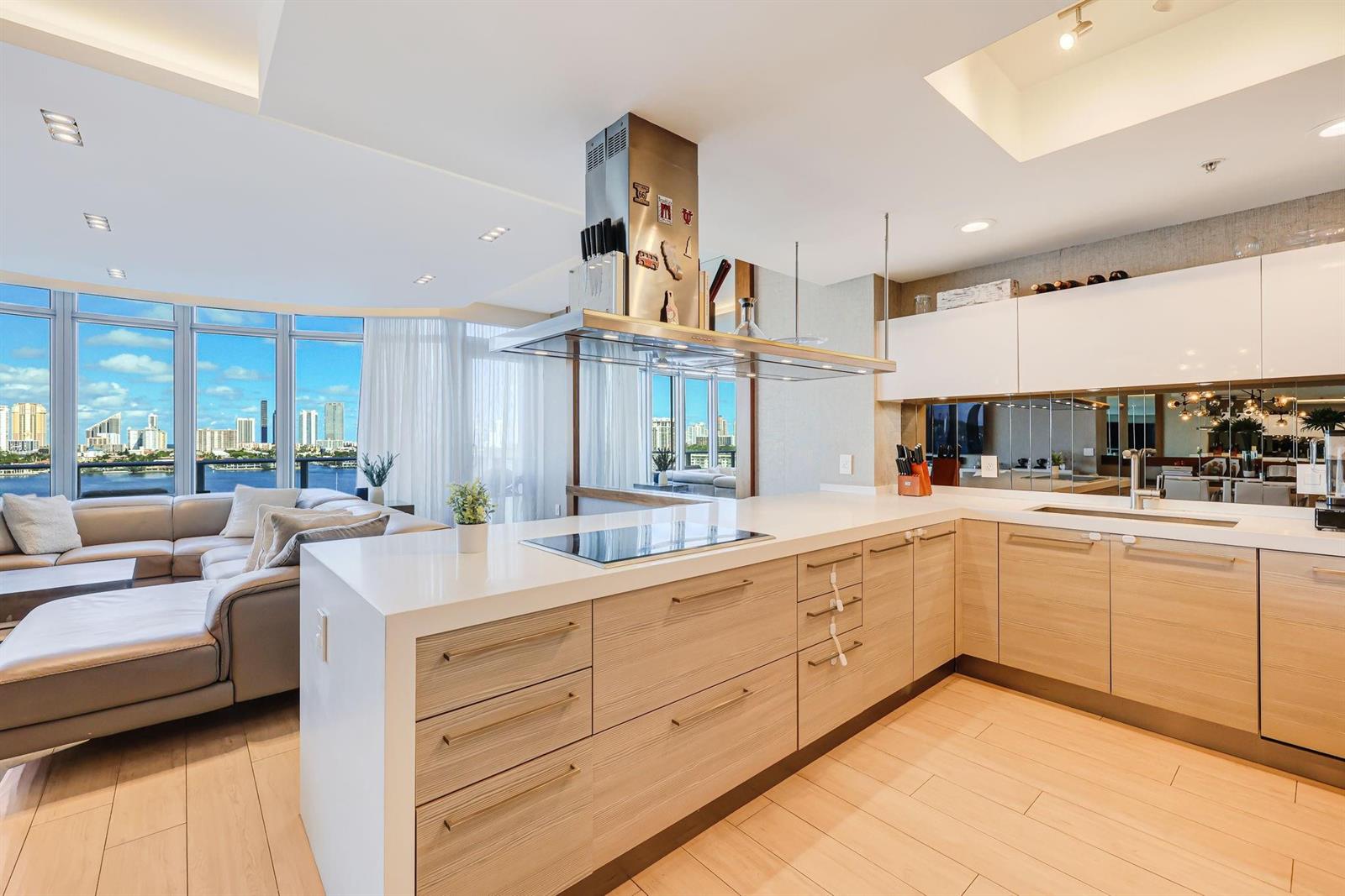 Photo of 17301 Biscayne  #1011, North Miami Beach, Florida, 33160 - Photo 17