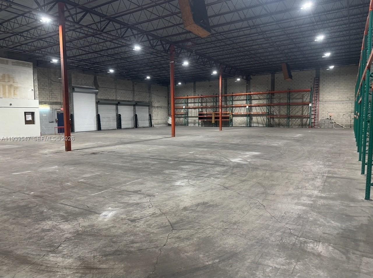   /   sq. ft. $ 2026-01-06 0 Photo