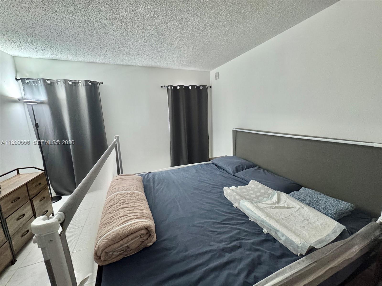 See details 523-F 1 / 1 816 sq. ft. $ 2026-01-06 0 Photo