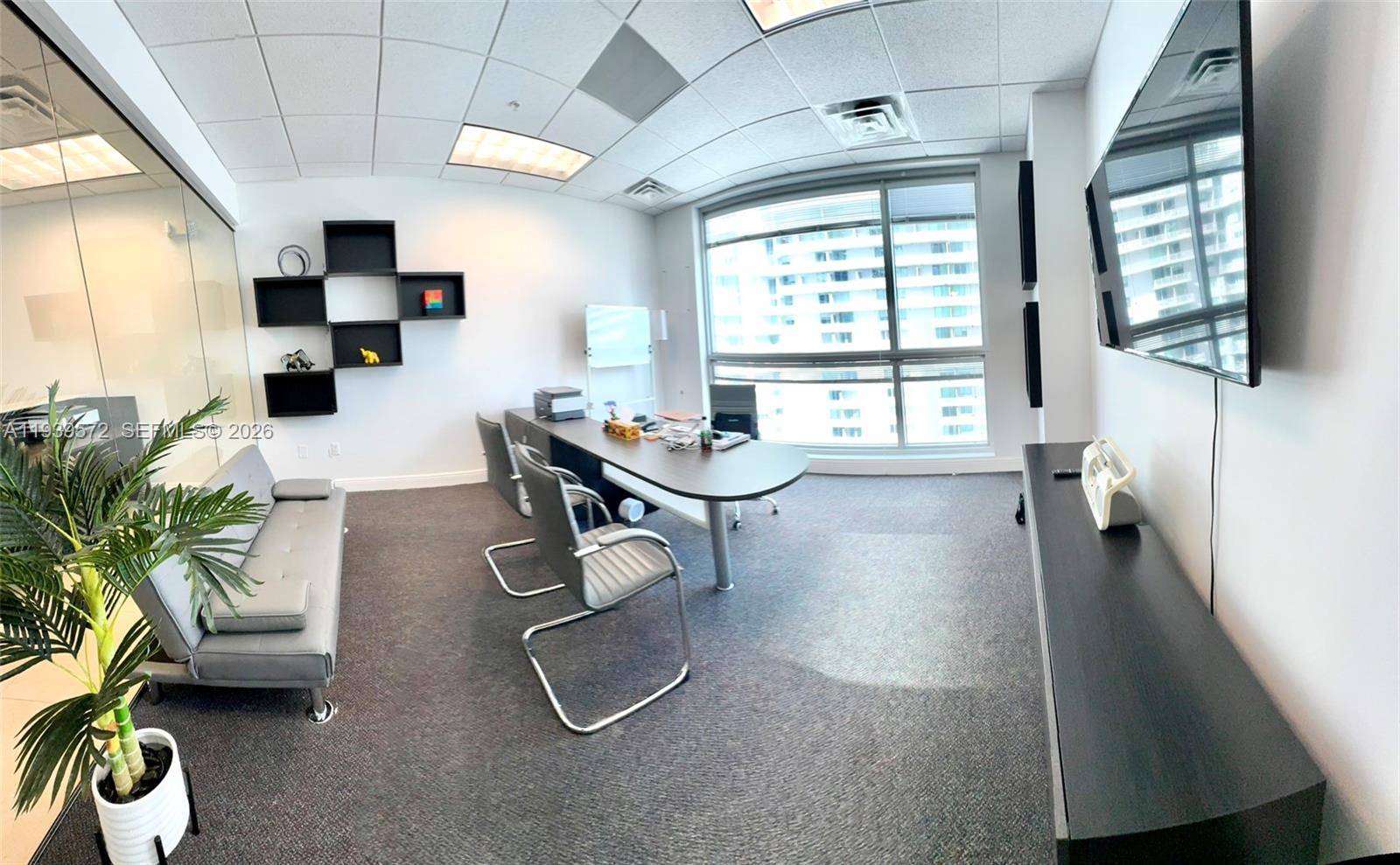 1605/1606  /   кв.футов $ 2026-01-06 0 Фото