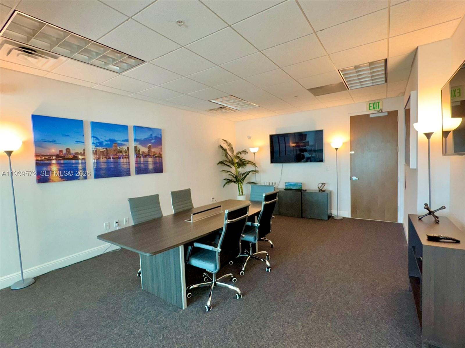 1605/1606  /   кв.футов $ 2026-01-06 0 Фото