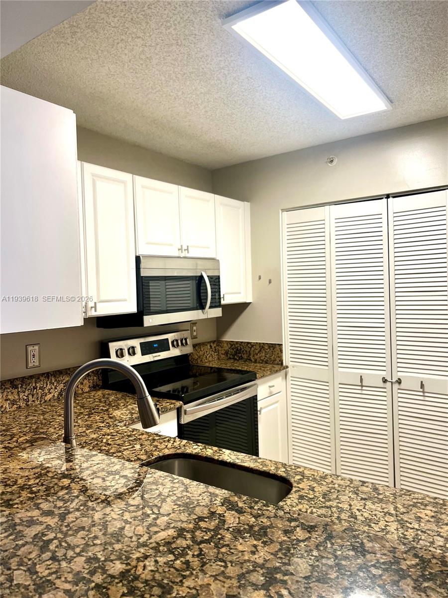 Photo of 2711 Ocean Club Blvd  #207, Hollywood, Florida, 33019 - 