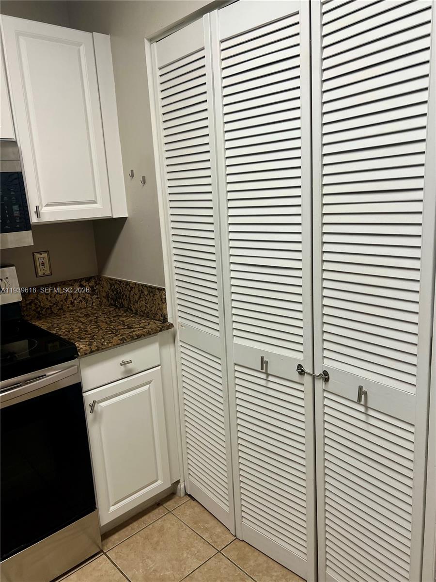 Photo of 2711 Ocean Club Blvd  #207, Hollywood, Florida, 33019 - 