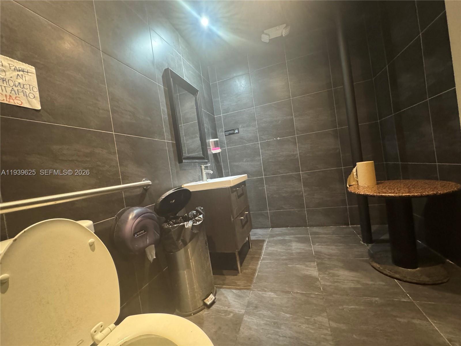   /   sq. ft. $ 2026-01-06 0 Photo