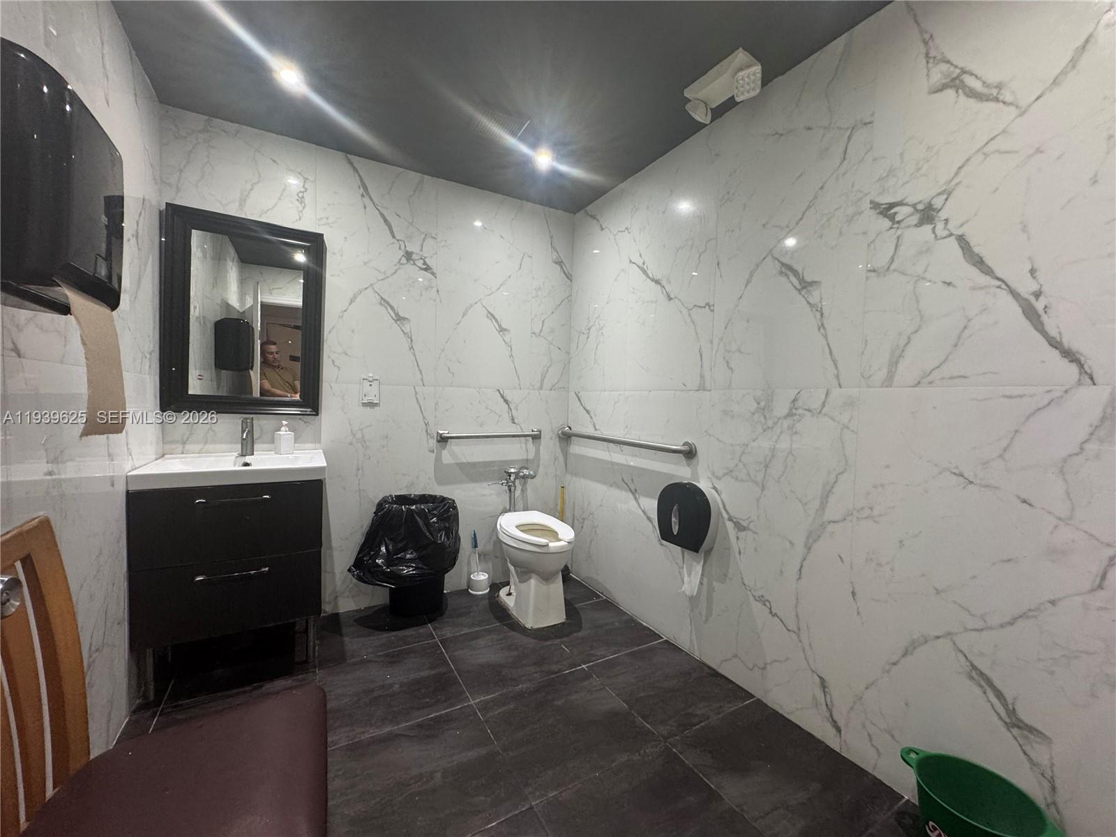   /   sq. ft. $ 2026-01-06 0 Photo