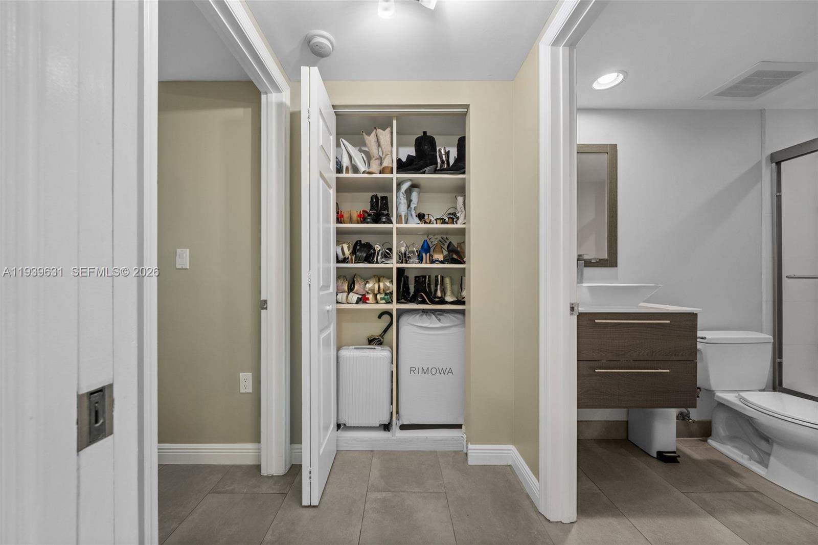 Photo of 1755 Hallandale Beach Blvd  #2105E, Hallandale Beach, Florida, 33009 - 