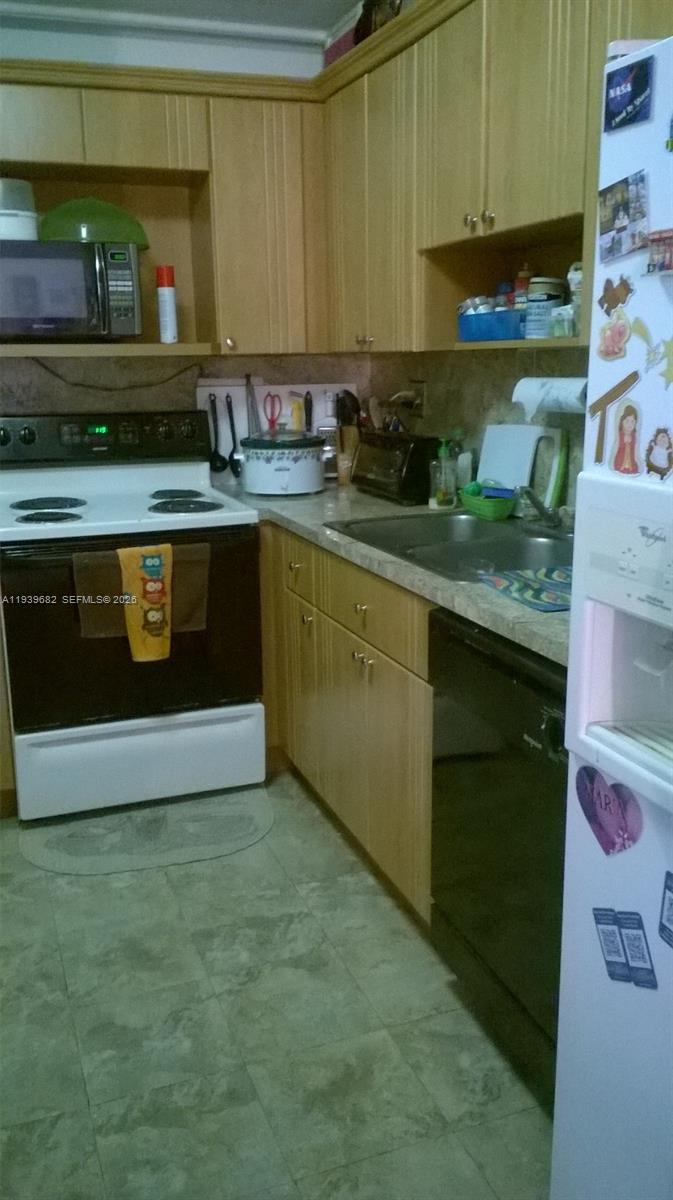 See details 2007 2 / 2 1008 sq. ft. $ 2026-01-06 0 Photo