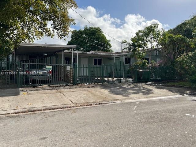   /   sq. ft. $ 2026-01-06 0 foto