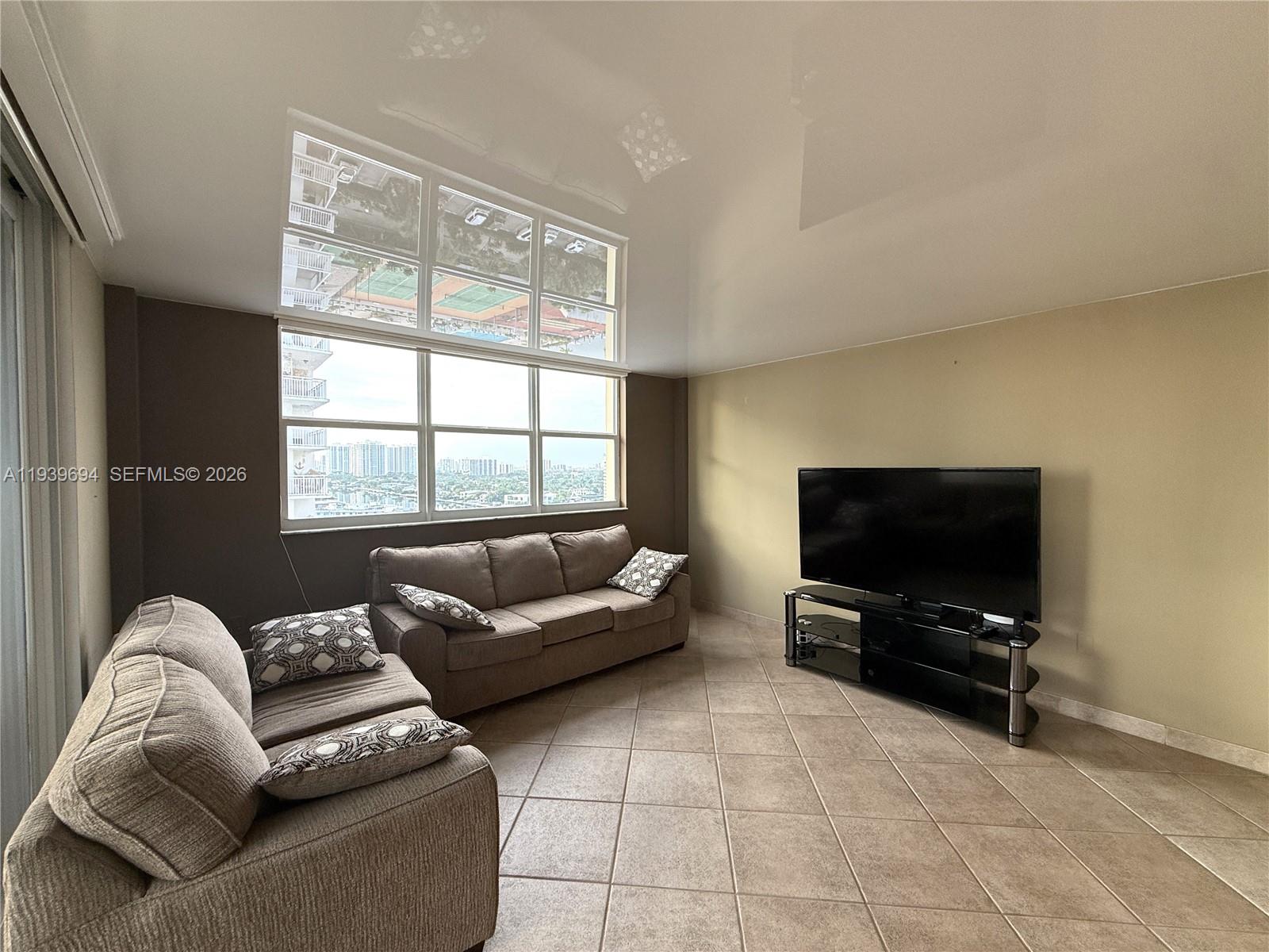 Photo of 1833 Ocean Dr  #1402, Hallandale Beach, Florida, 33009 - 