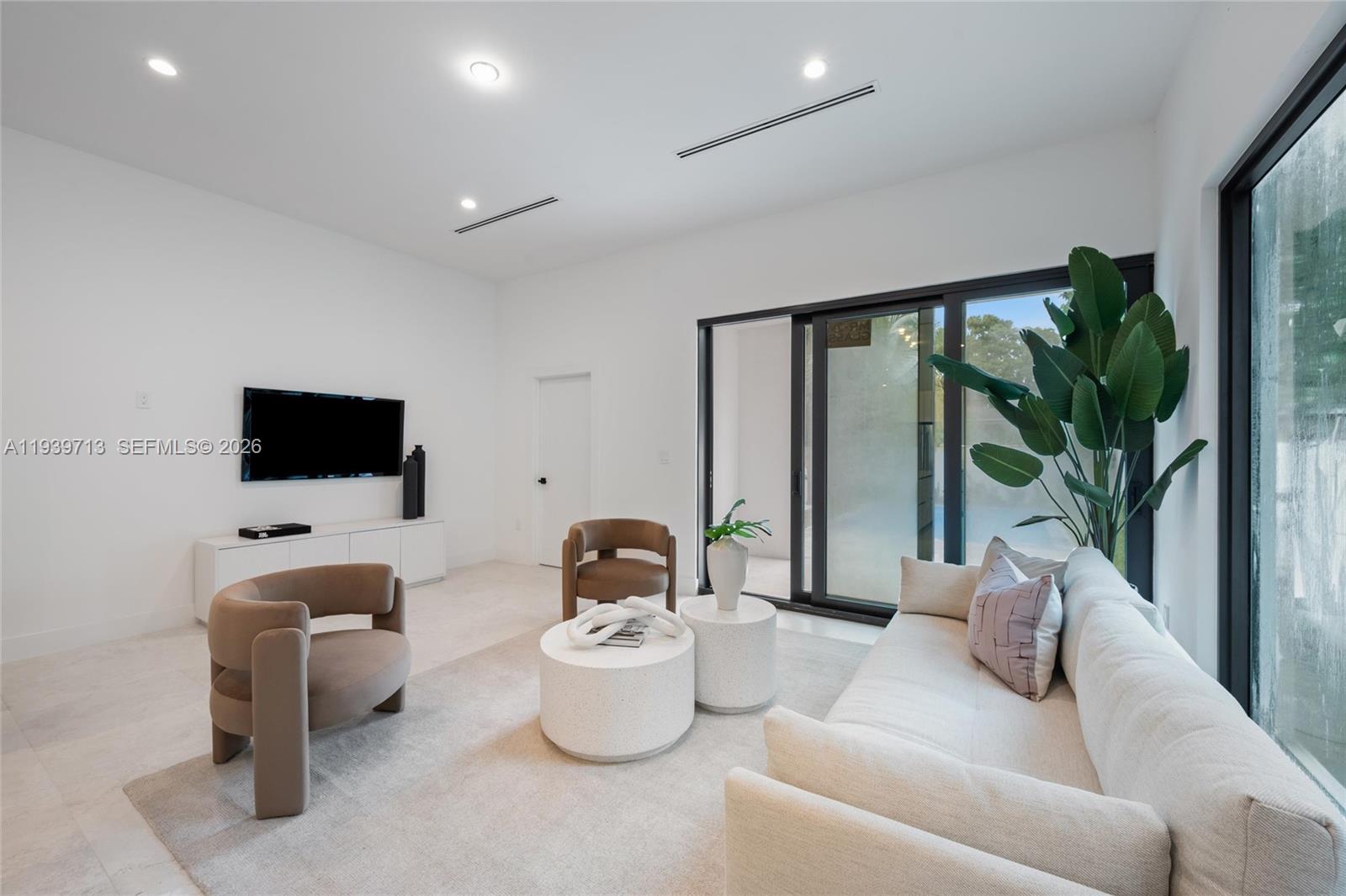 Ver detalles / sq. ft. $ 2026-01-06 0 foto