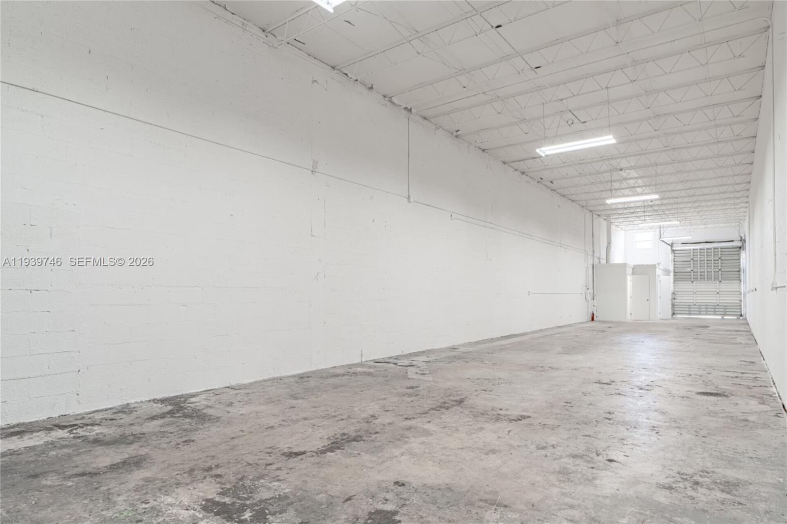 See details / sq. ft. $ 2026-01-06 0 Photo