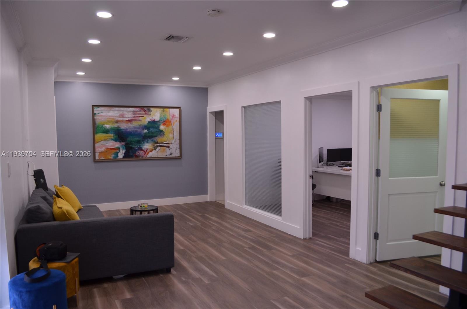 20  /   sq. ft. $ 2026-01-06 0 Photo