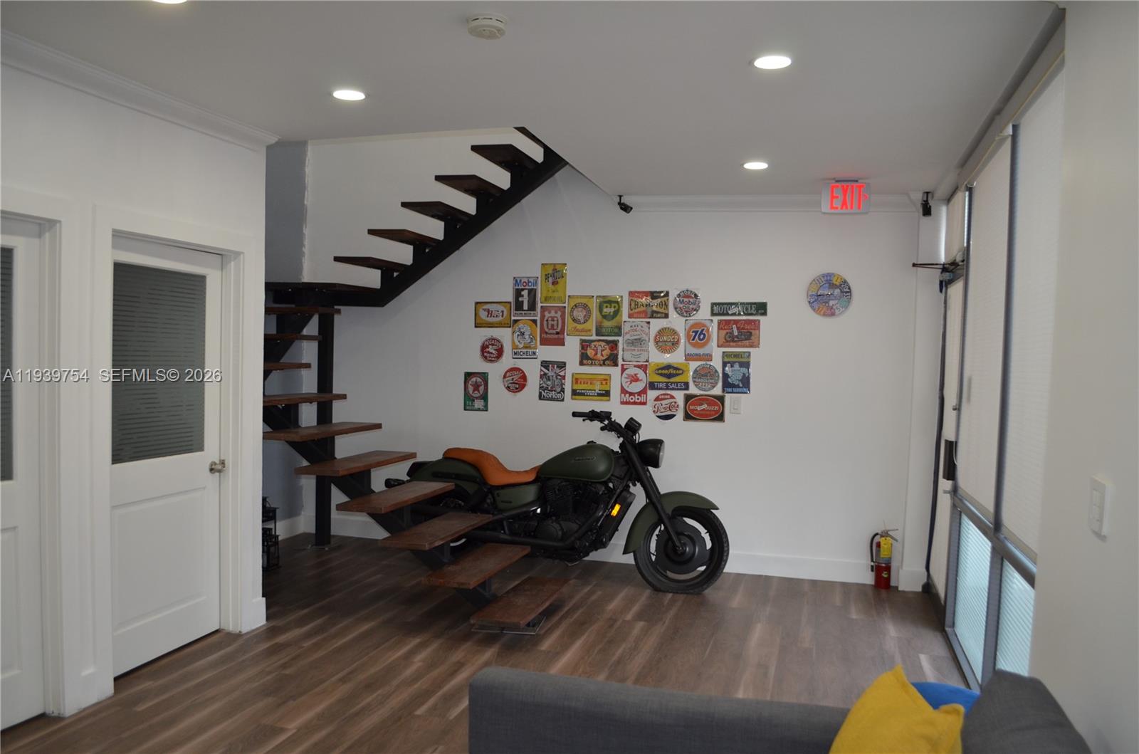 20  /   sq. ft. $ 2026-01-06 0 Photo