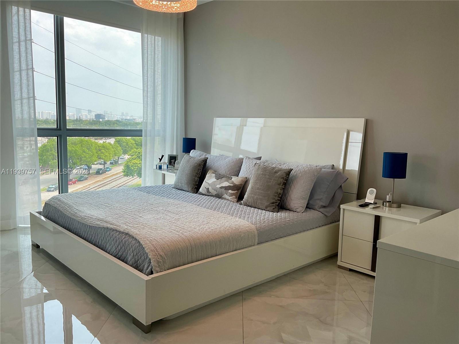 Photo of 140 Dixie Hwy  #527, Hollywood, Florida, 33020 - 