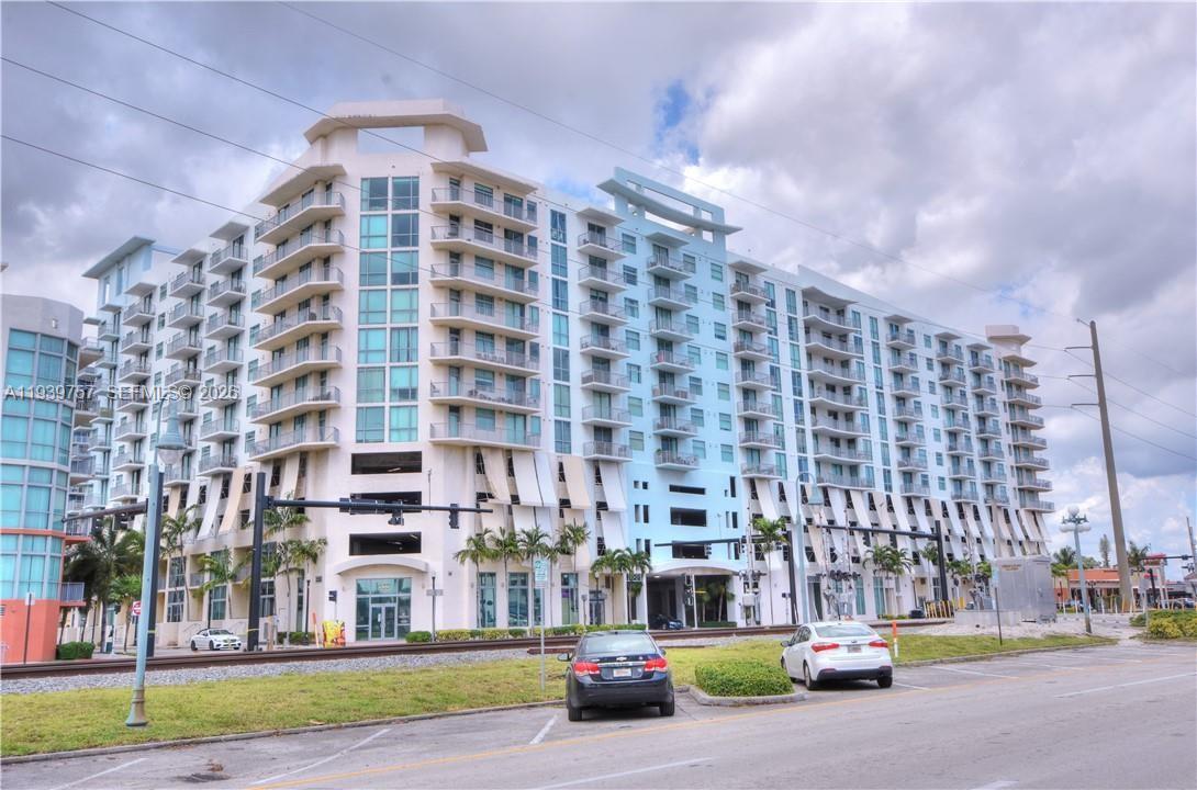 Photo of 140 Dixie Hwy  #527, Hollywood, Florida, 33020 - 