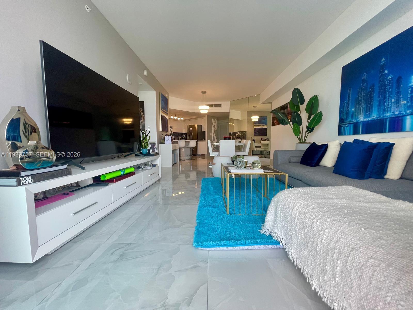 Photo of 140 Dixie Hwy  #527, Hollywood, Florida, 33020 - 