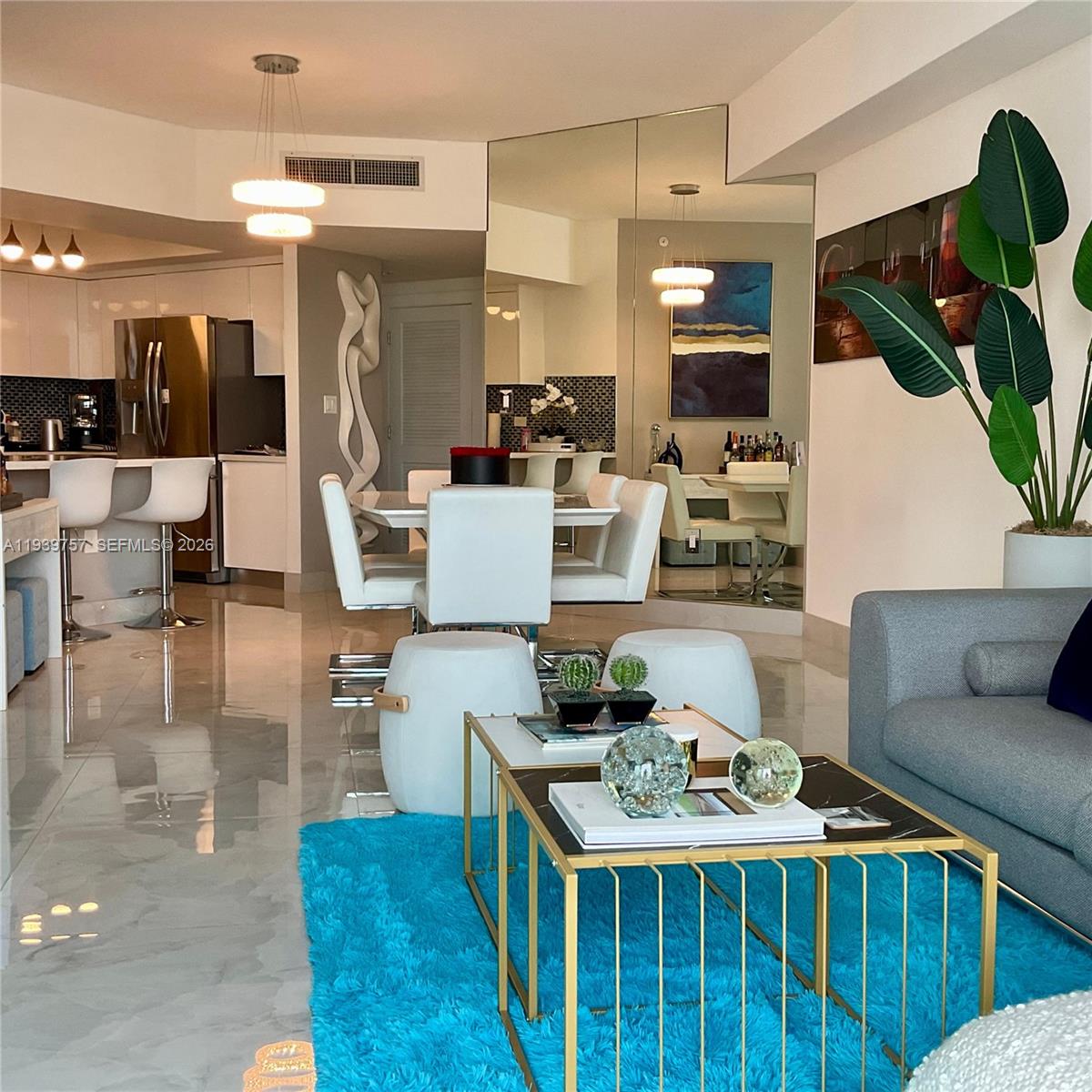 Photo of 140 Dixie Hwy  #527, Hollywood, Florida, 33020 - 