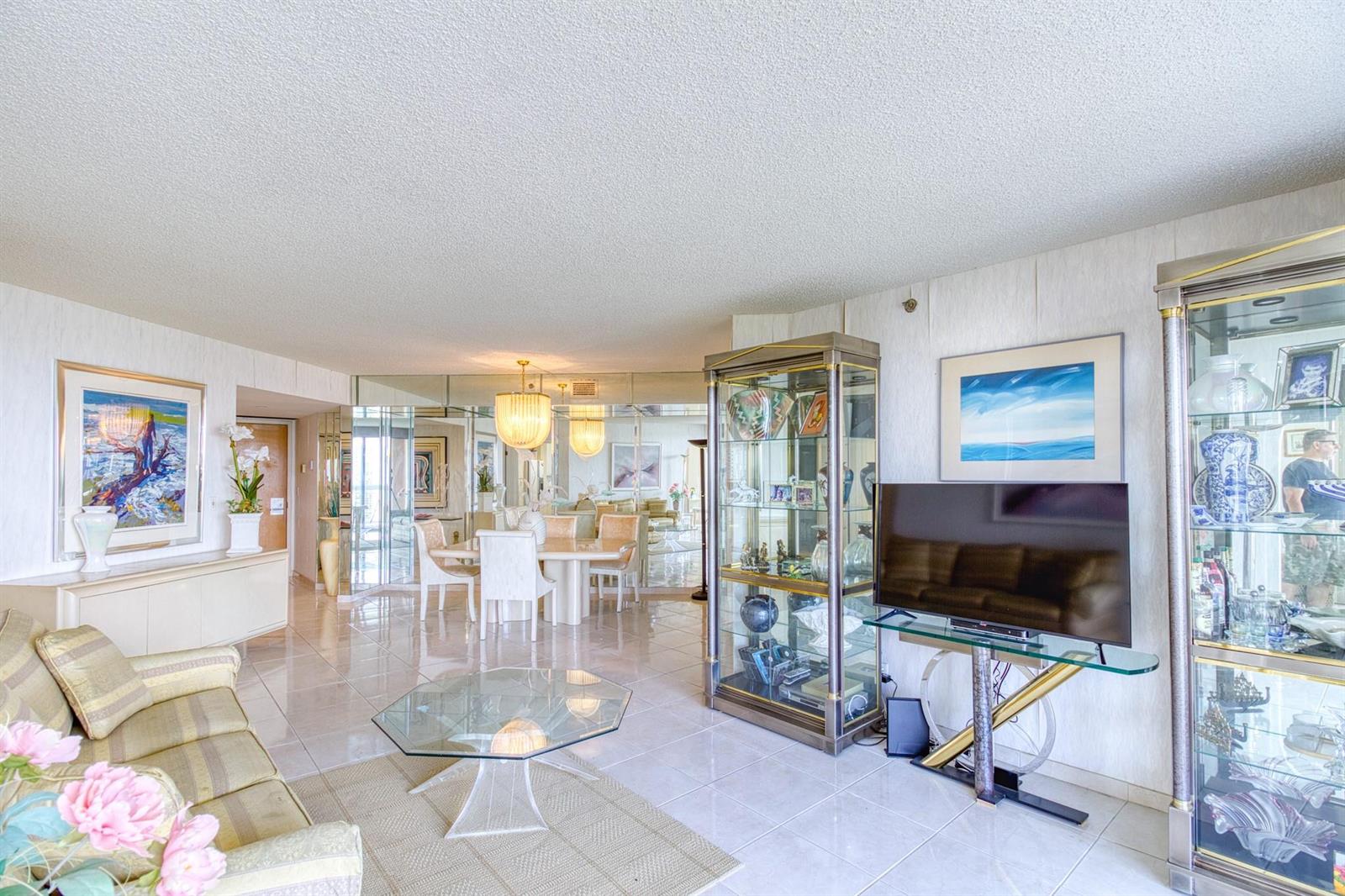 Photo of 20185 Country Club  #1709, Aventura, Florida, 33180 - Photo 25