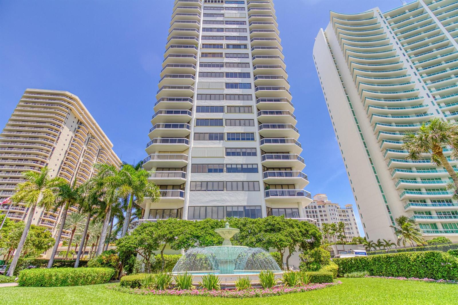 Photo of 20185 Country Club  #1709, Aventura, Florida, 33180 - Photo 29