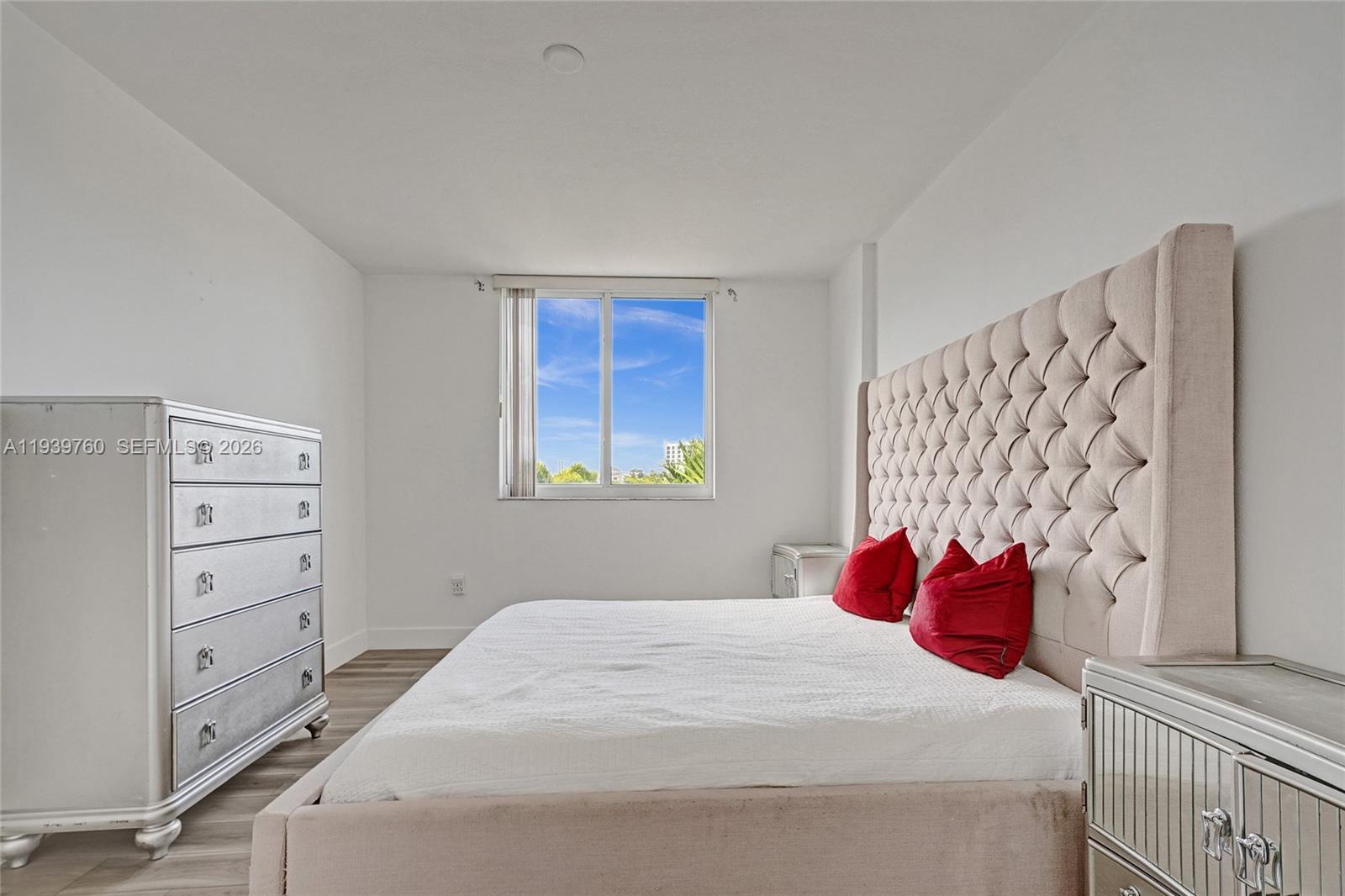 Photo of 2775 187th St  #202, Aventura, Florida, 33180 - 