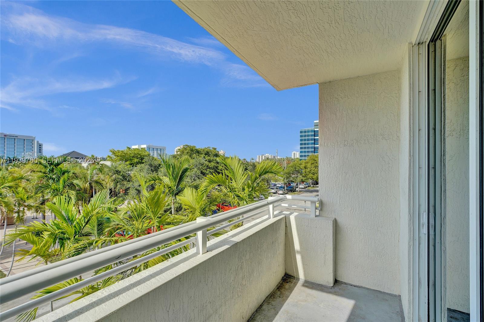 Photo of 2775 187th St  #202, Aventura, Florida, 33180 - 