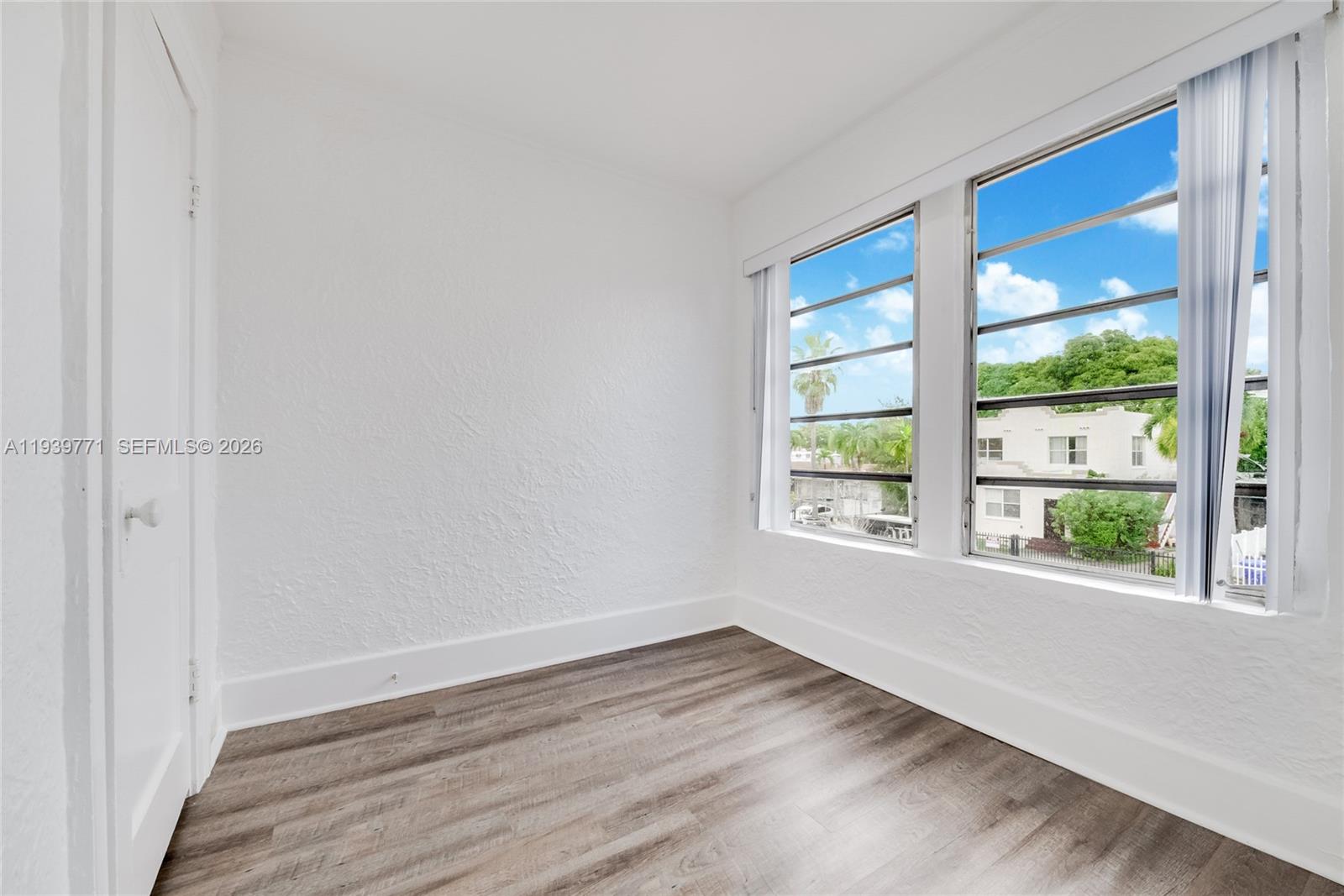 Подробнее / 3849 кв.футов $ 2026-01-06 0 Фото