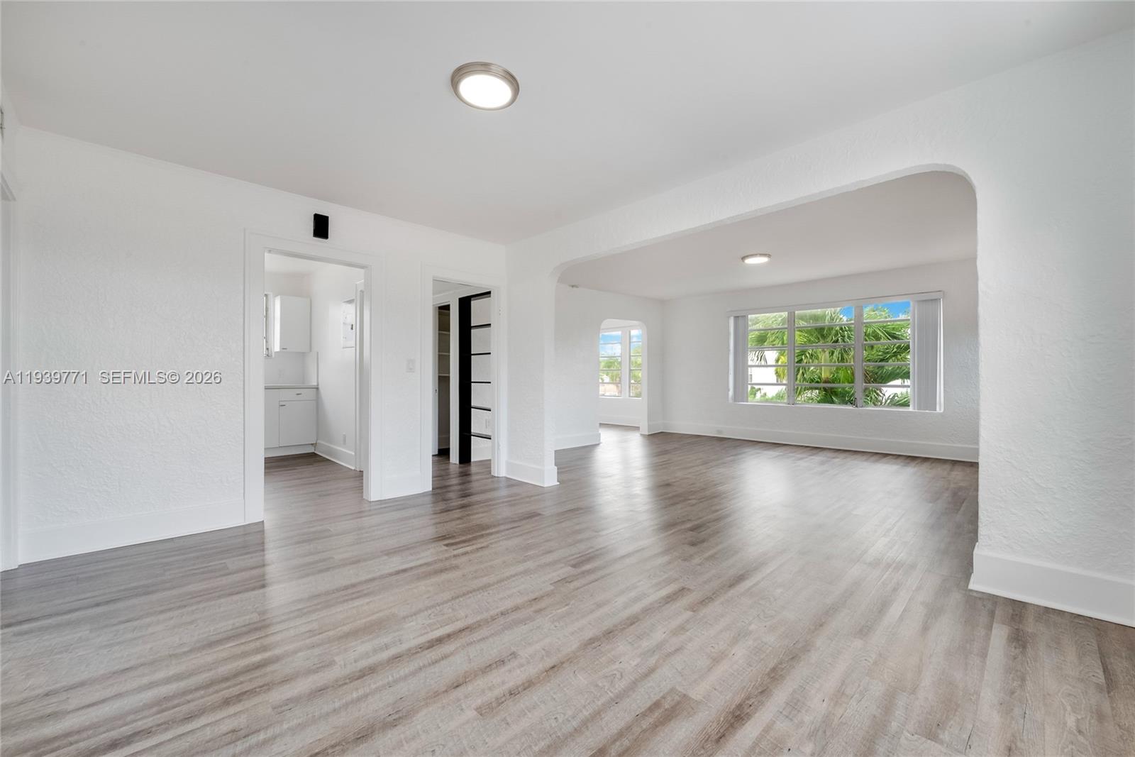 Подробнее / 3849 кв.футов $ 2026-01-06 0 Фото