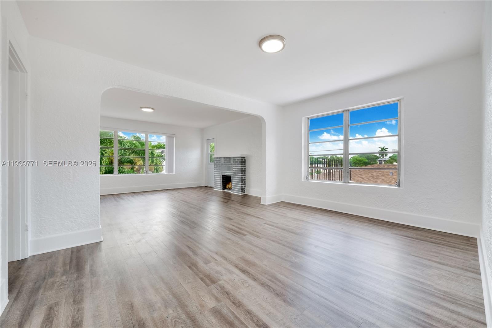 Подробнее / 3849 кв.футов $ 2026-01-06 0 Фото