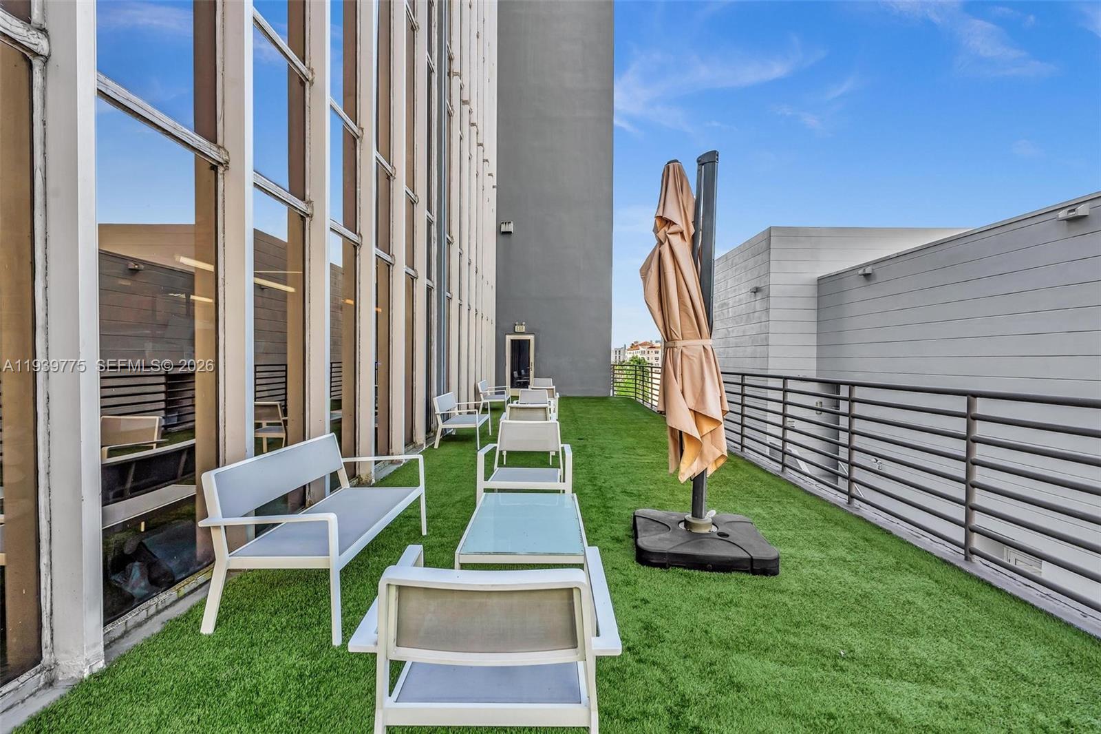   /   sq. ft. $ 2026-01-06 0 foto