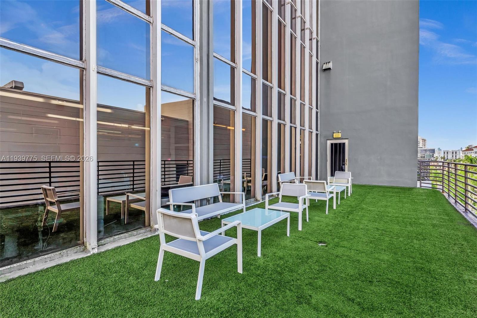   /   sq. ft. $ 2026-01-06 0 foto