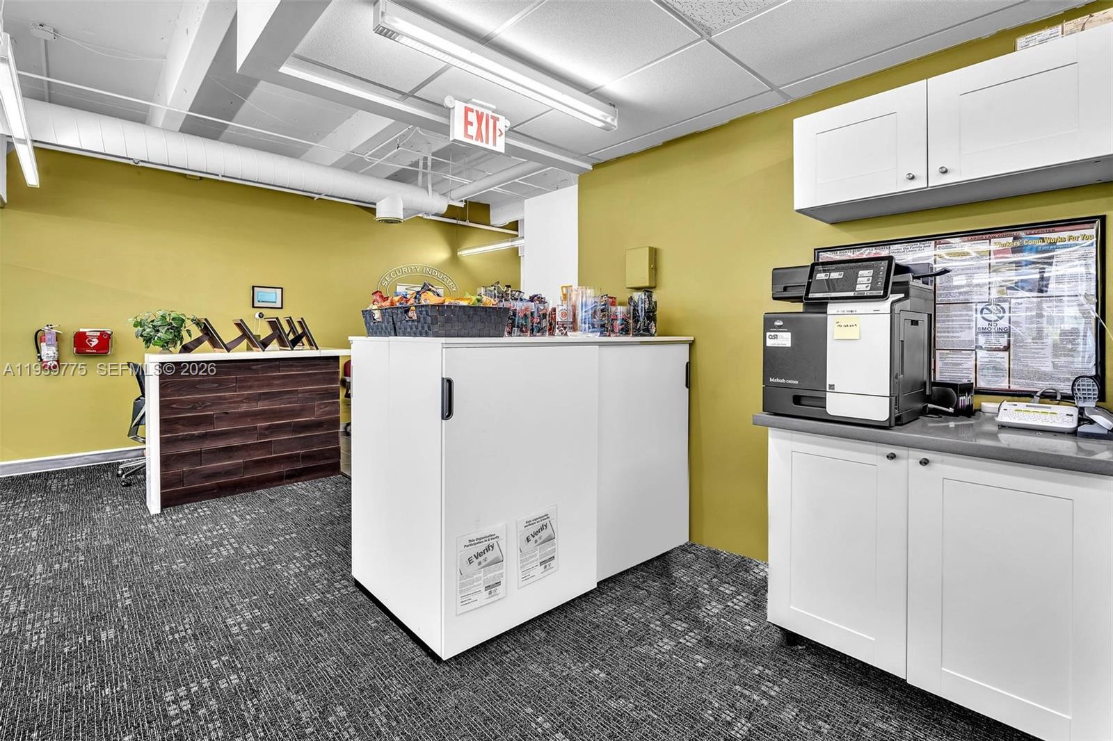   /   sq. ft. $ 2026-01-06 0 foto