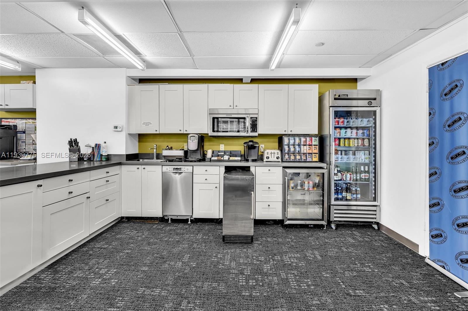   /   sq. ft. $ 2026-01-06 0 foto