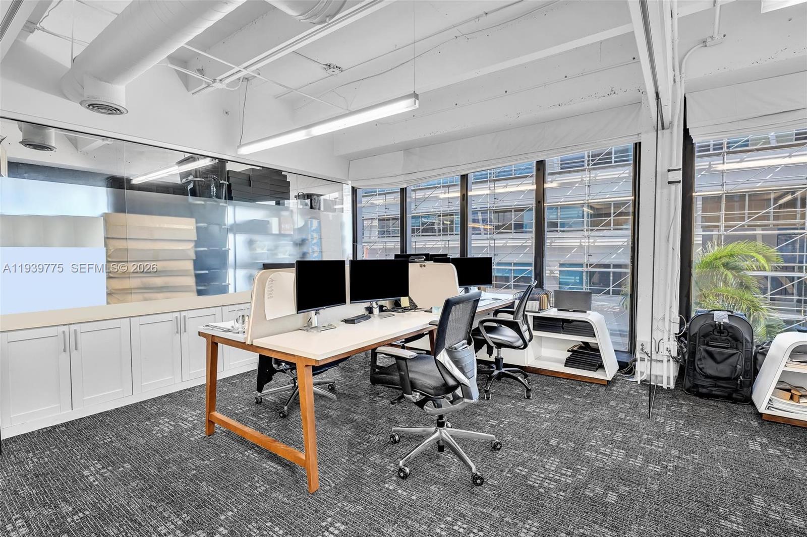   /   sq. ft. $ 2026-01-06 0 foto