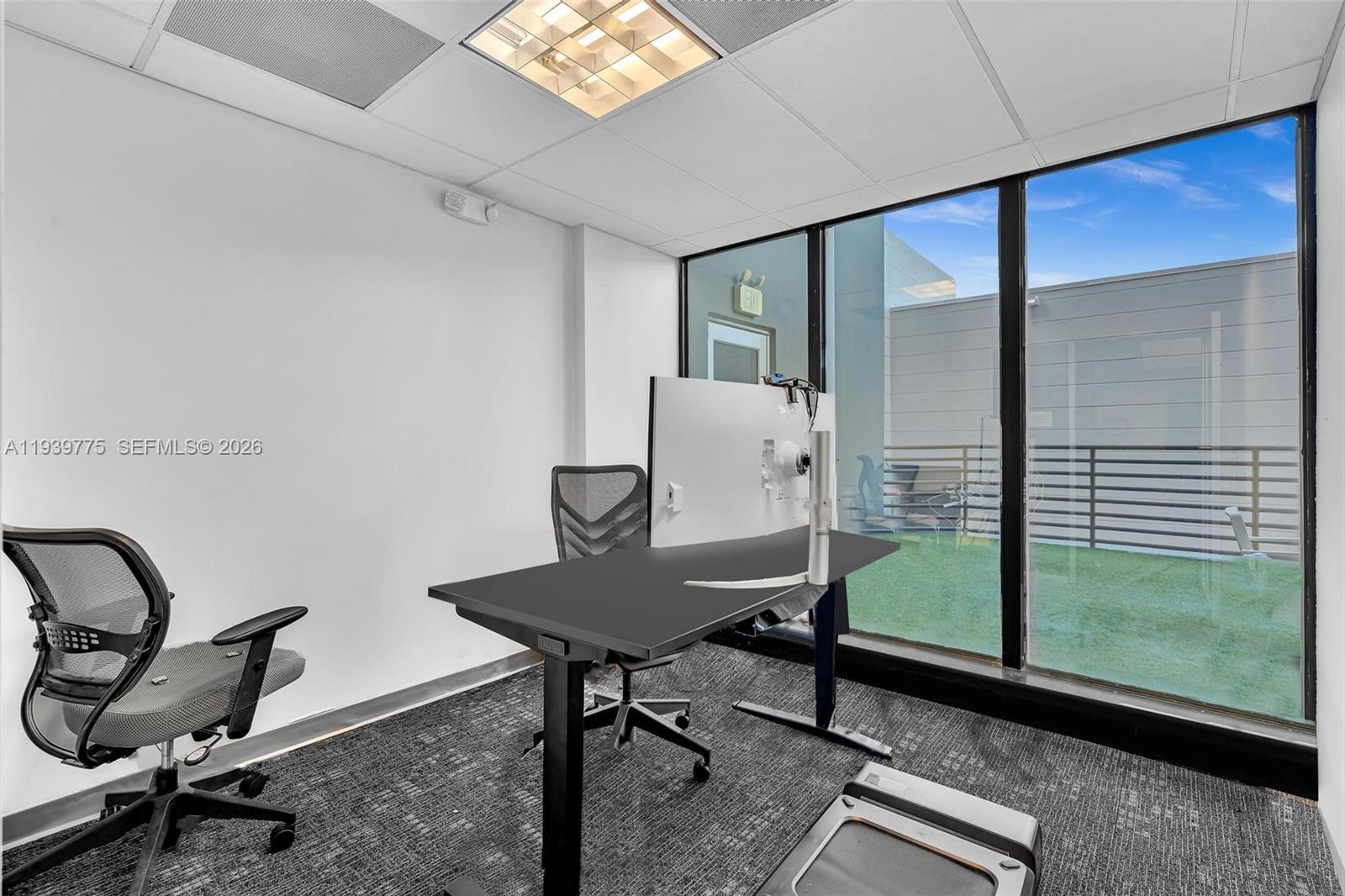   /   sq. ft. $ 2026-01-06 0 foto