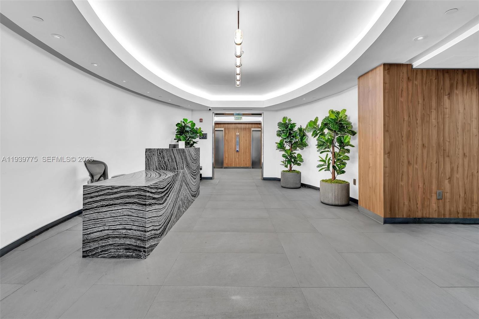   /   sq. ft. $ 2026-01-06 0 foto