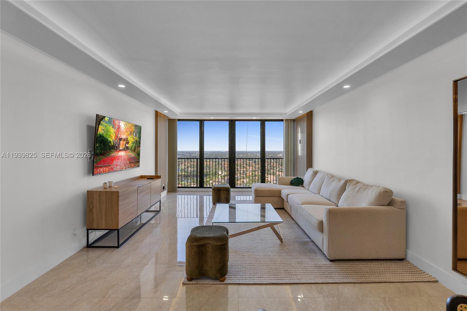 Photo of 2201 Ocean Dr  #2806, Hollywood, Florida, 33019 - 