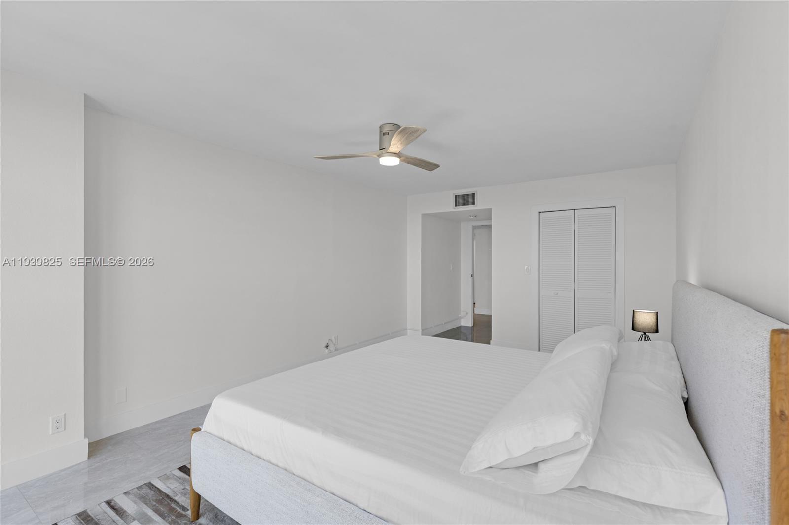 Photo of 2201 Ocean Dr  #2806, Hollywood, Florida, 33019 - 